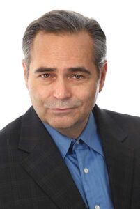 جيمس تشيكوني